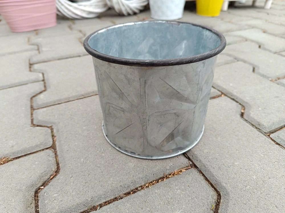Obal na květináč plech 15cm kulatý perforovaný