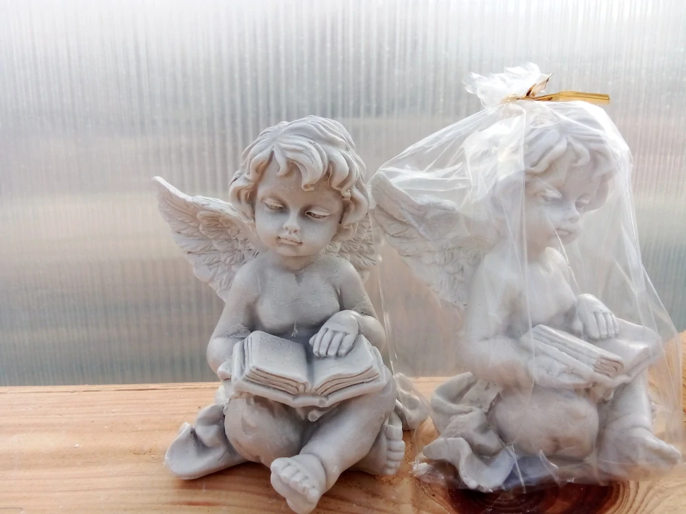 Andělíček - sádrová figurka v.10cm šedá