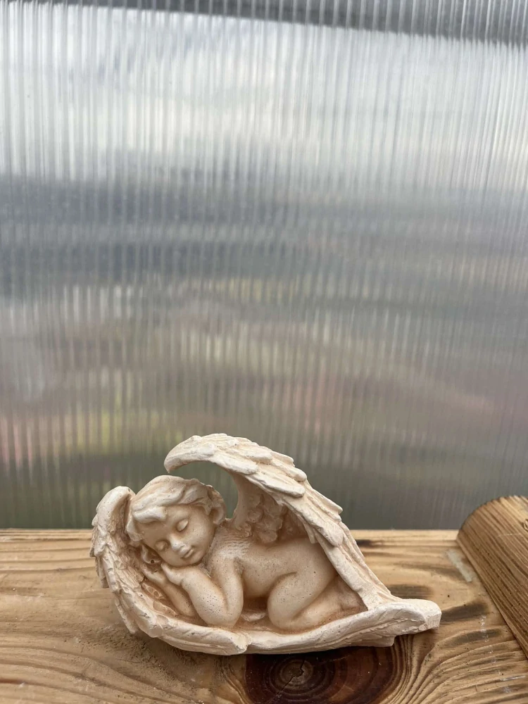 Andělíček - sádrová figurka v.6cm krémová