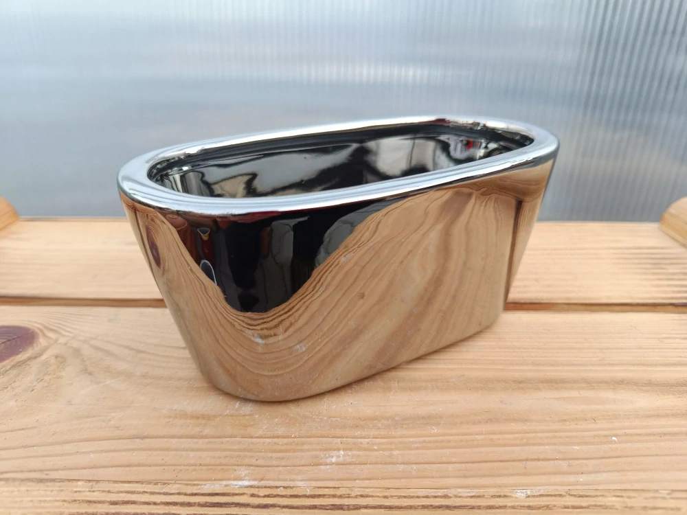 Květináč keramický oválný - stříbrný lesklý 17cm