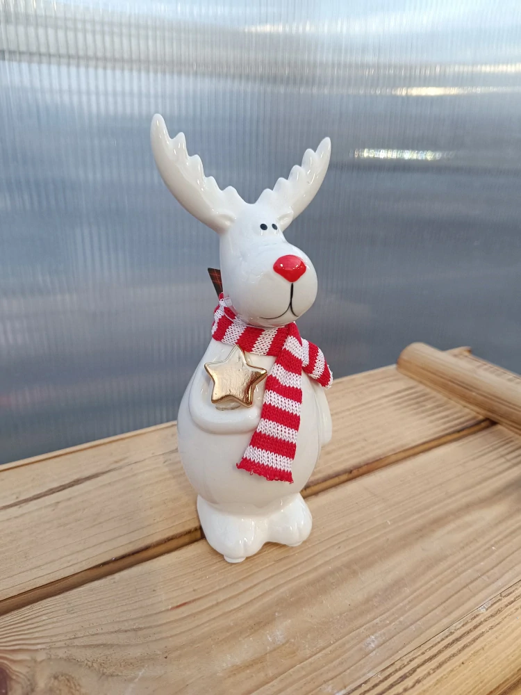 Keramická figurka - sob se šálou - 17cm