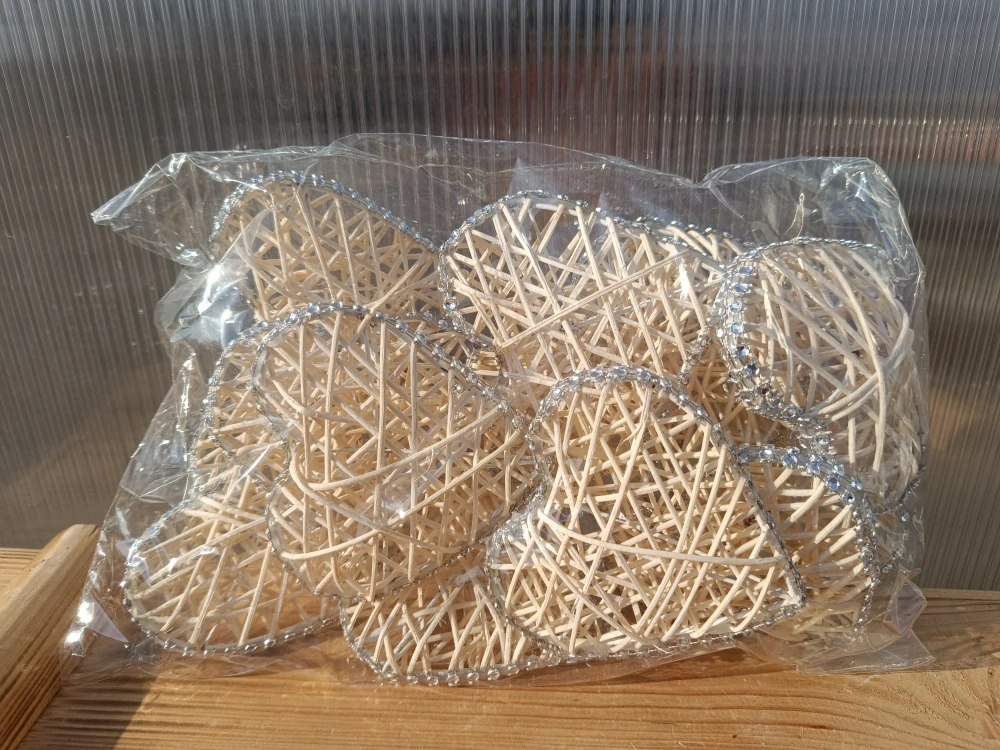 Dekorace srdce pletené kamínky 9cm 12ks v balení