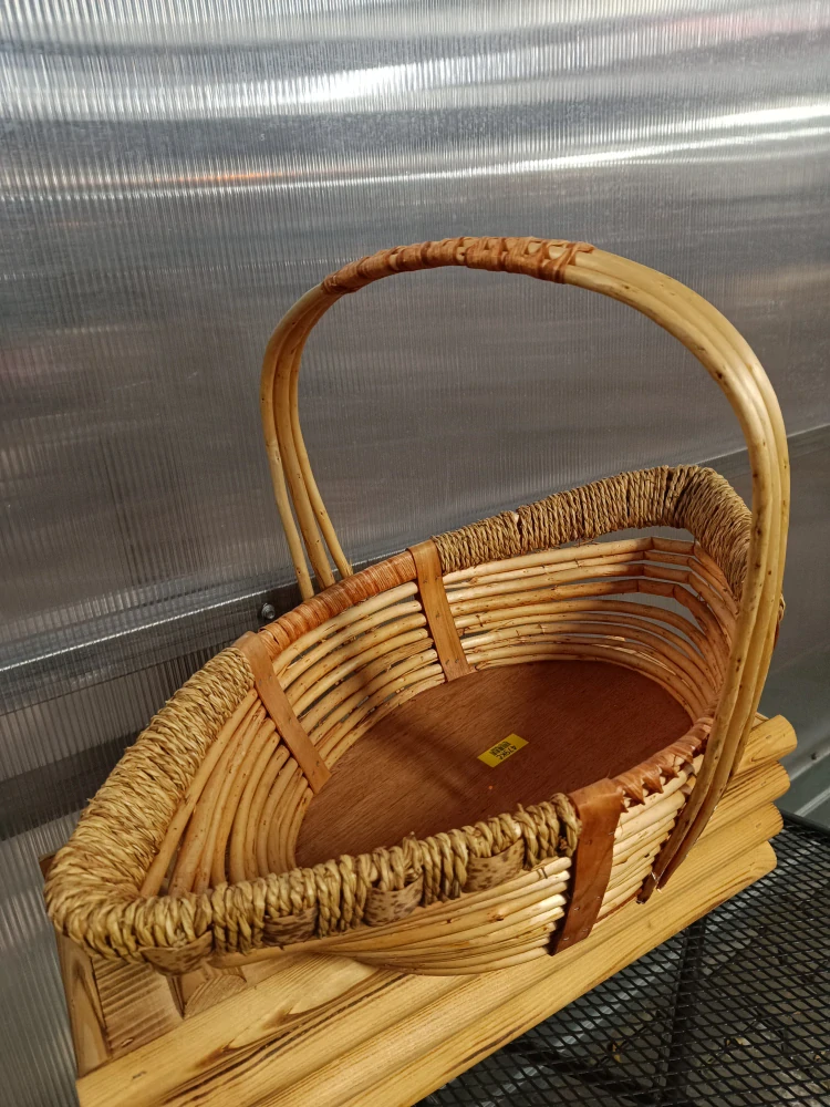 Ratanový košík - kosočtverec- 62x36x39cm