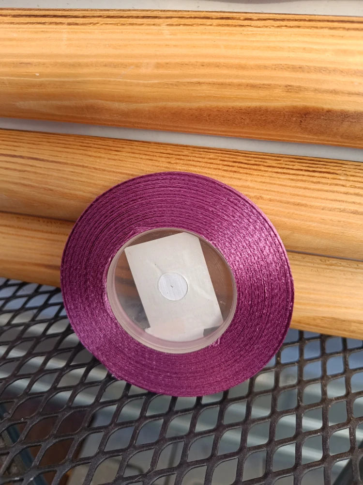 Dekorační stuha saténová -fialová 0.65cm x 35m
