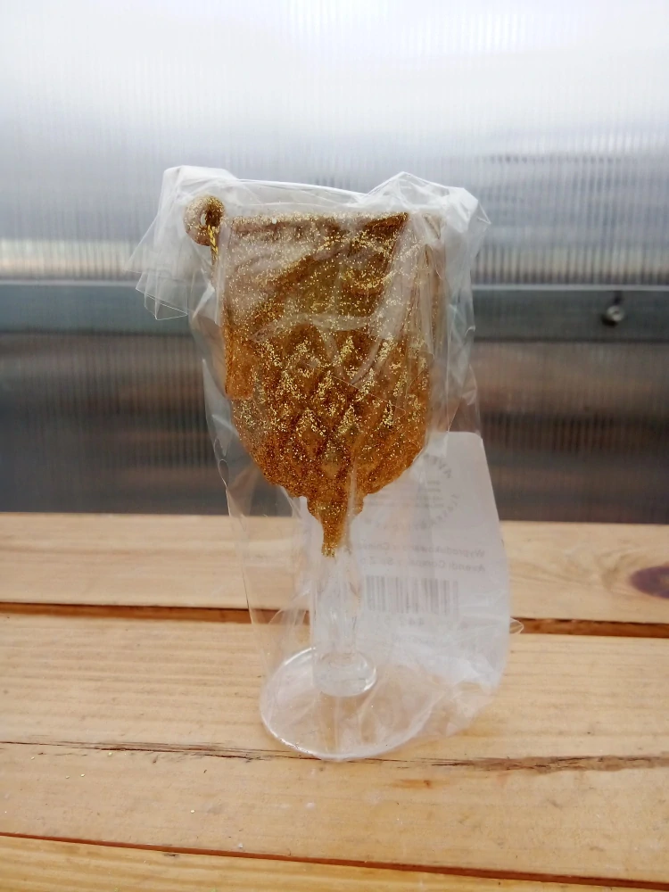 Vánoční dekorace pohár pozlacený na zavěšení 10.5cm