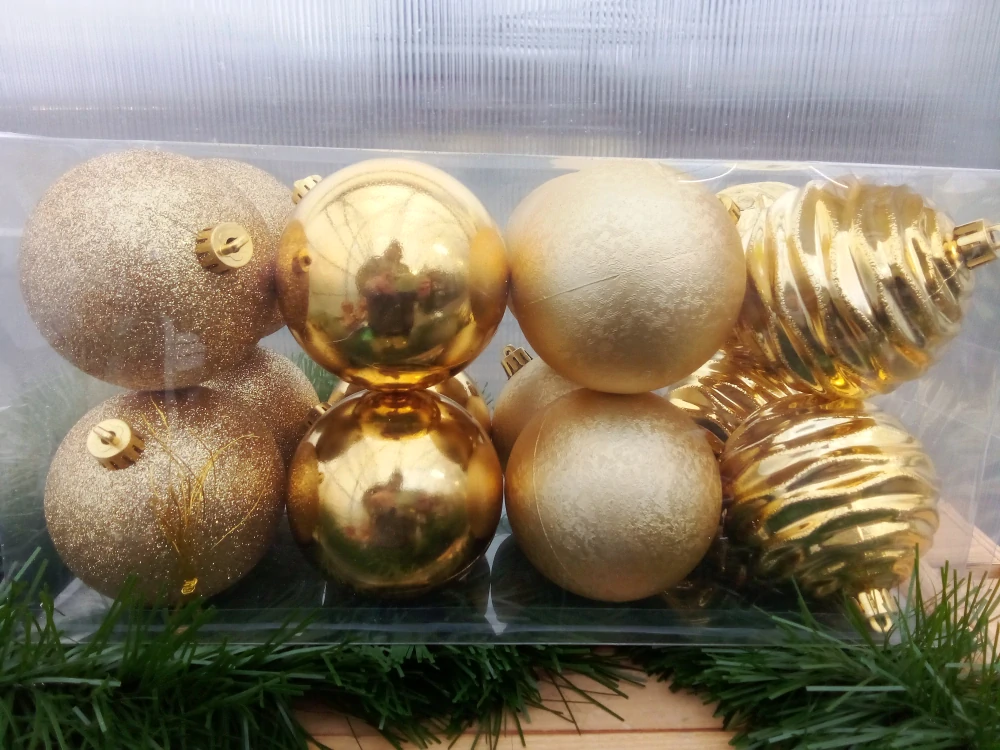 Vánoční dekorace- Koule mix zlaté-7cm-16ks/bal