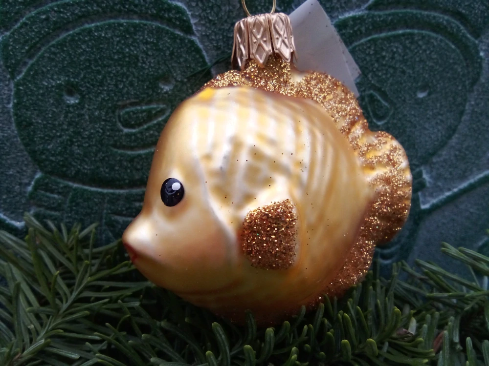 Vánoční baňka skleněná zlatá rybka 7cm