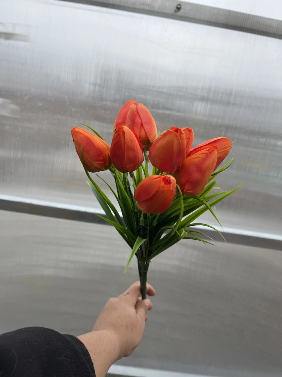 Uměla kytice - tulipány červeno-oranžová 38cm