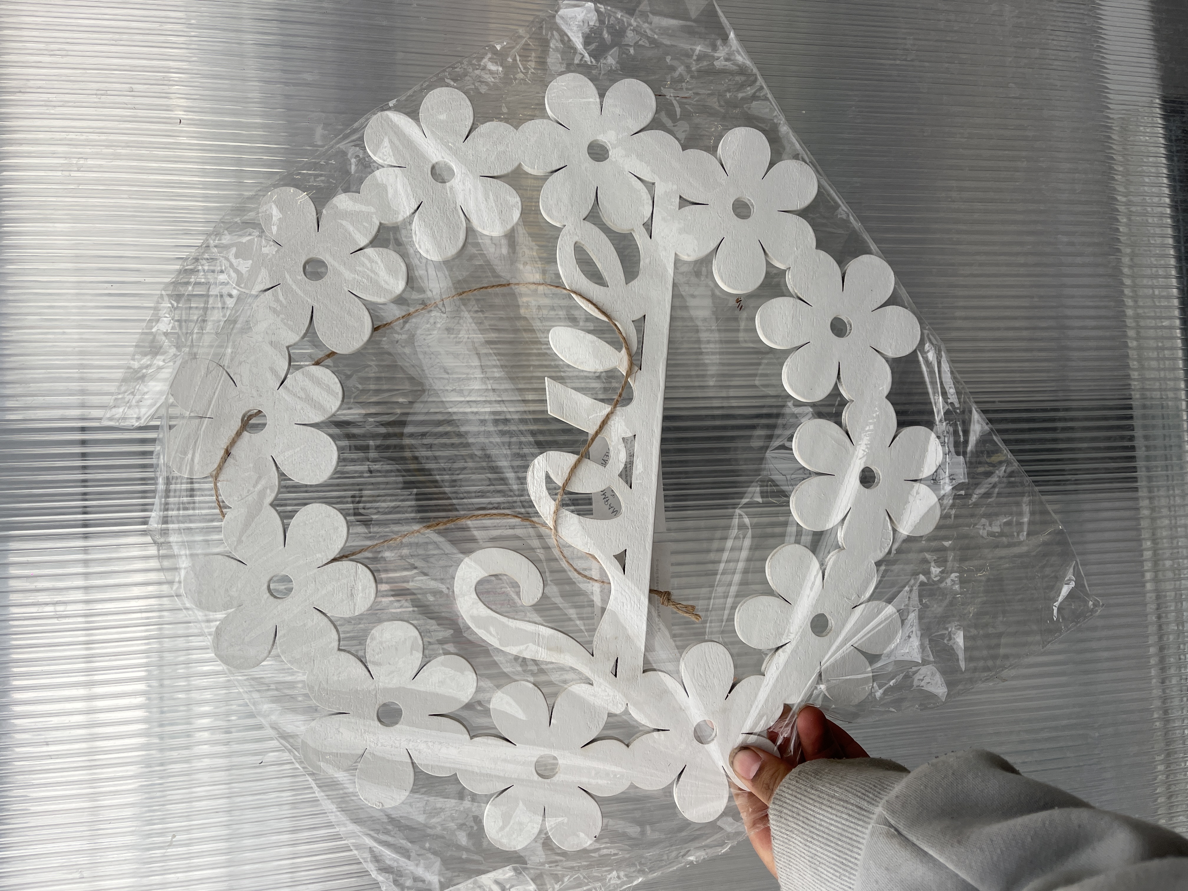 Koule s nápisem Love k zavěšení 35cm