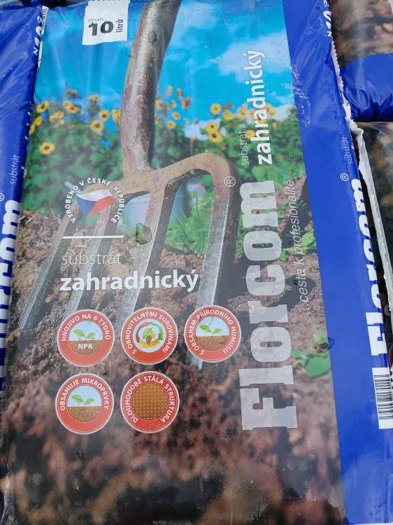 Substrát zahradnický 10l