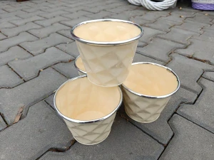 Obal na květináč plech béžový 12cm kulatý se vzorem