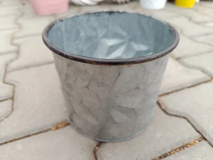 Obal na květináč plech 17cm kulatý perforovaný