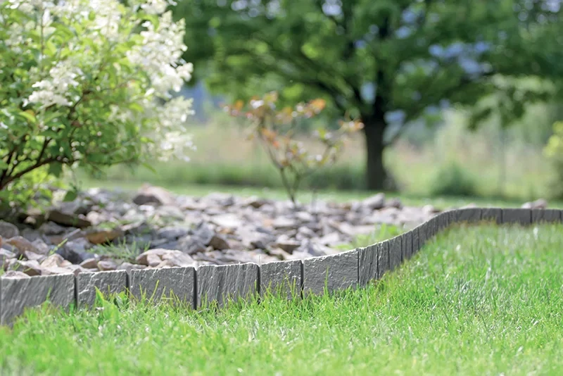 Travní lem Garden Stone 390cm beton