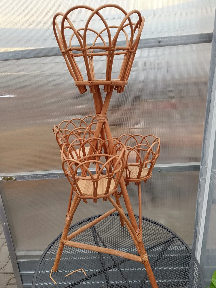 Stojan na 4 květináče 42x45cm