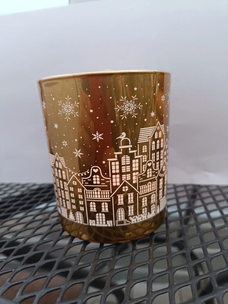 Svícen na čajovou svíčku - vánoční- zlatý 7x7.5cm