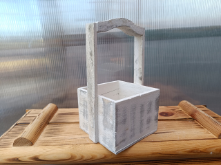 Dřevěný dekorační truhlík s uchem 13x13cm