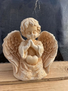 Andělíček - sádrová figurka v.16cm krémová 