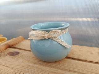Květináč keramický - modrý s mašlí - 14cm