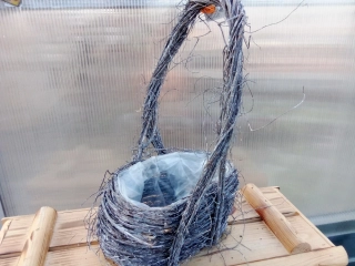 Proutěný košík šedý 32x14cm