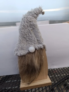 Dřevěný skřítek na baterky šedý - 25cm