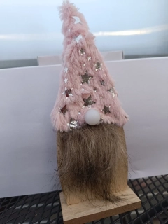 Dřevěný skřítek na baterky růžový s hvězdou- 25cm