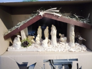 Dřevěný betlém s ježíškem svítící 46cm