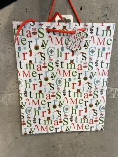 Dárková taška - bílá Merry Christmas - 26x32cm