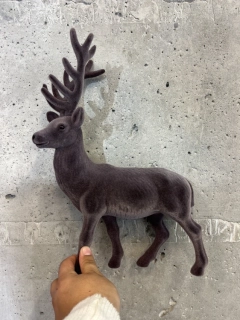Vánoční dekorace - Sob stojící - 41cm